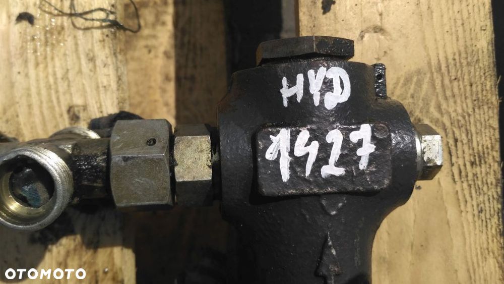 Kostka zawór rozdzielacza Kramer 320 318 3D 188 - 4