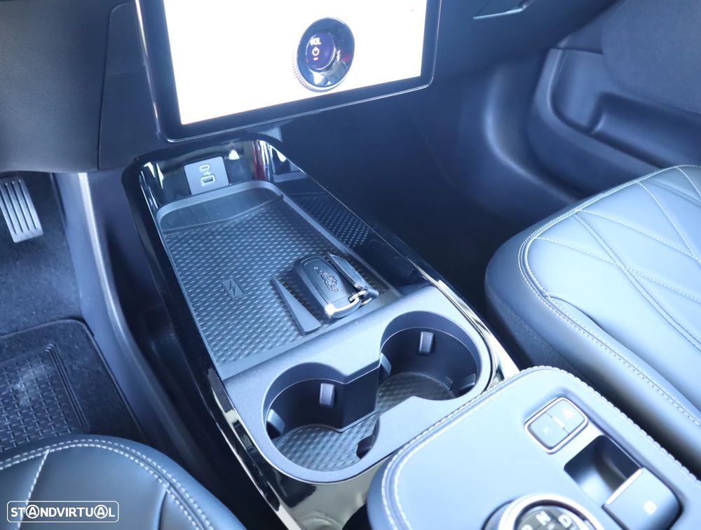 Ford Mustang Mach-E Standard - 36