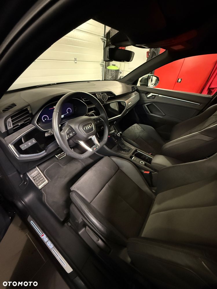 Audi RS Q3 - 12