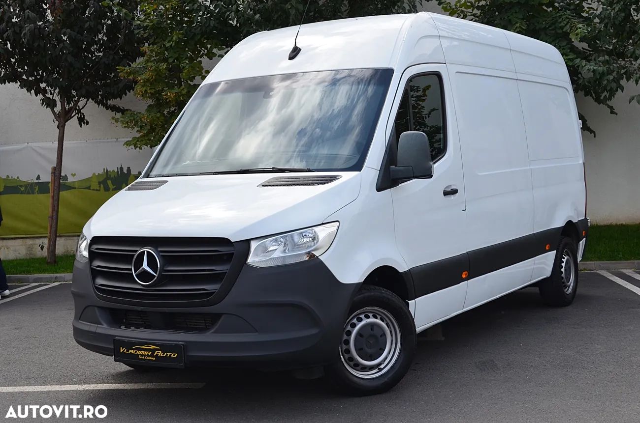 Mercedes-Benz Sprinter - 1