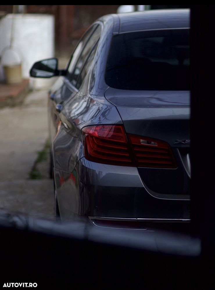 BMW Seria 5 525d xDrive AT - 6