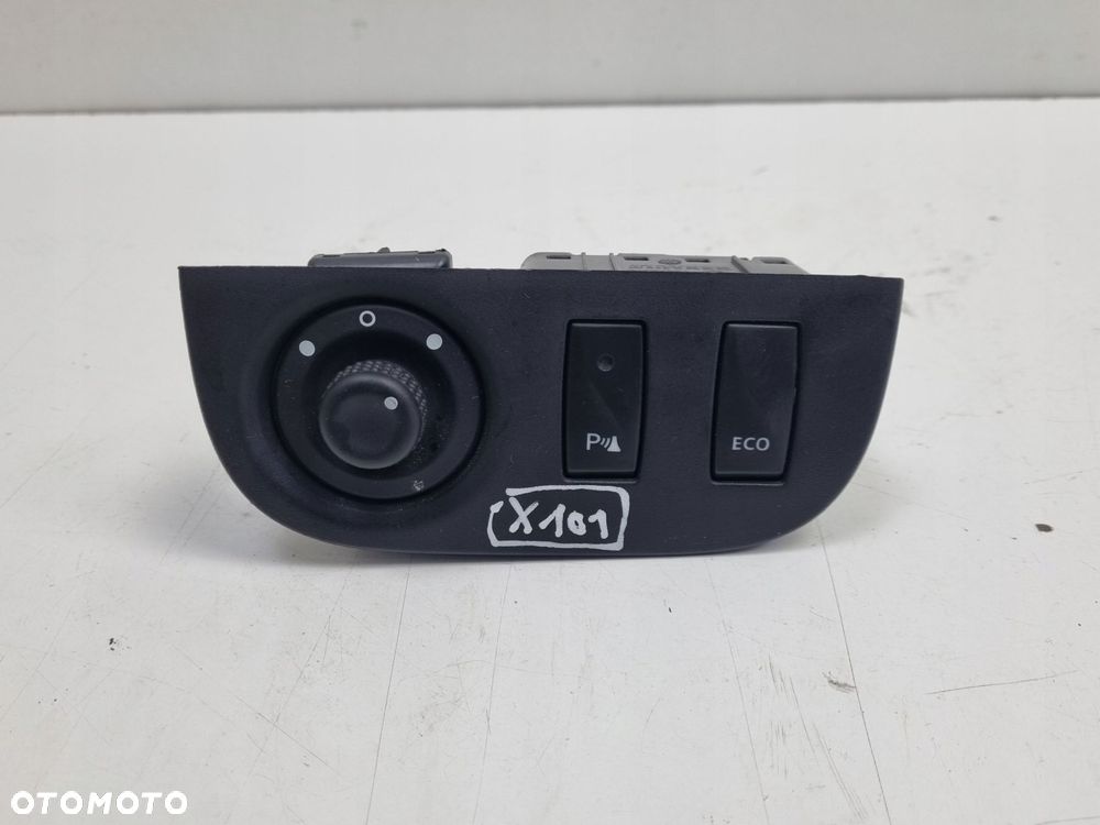 Dacia Sandero II 12-16r PANEL PRZEŁĄCZNIK ECO regulacja lusterek 684937116R - 1