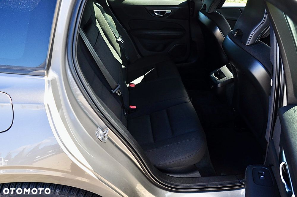 Volvo V60 B3 B Geartronic Momentum - 22