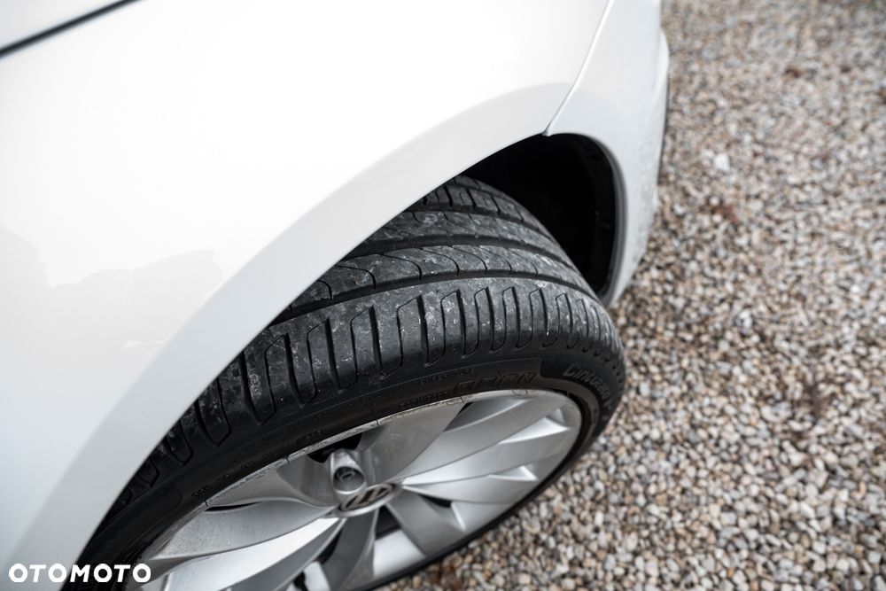 Volkswagen Scirocco R - 33