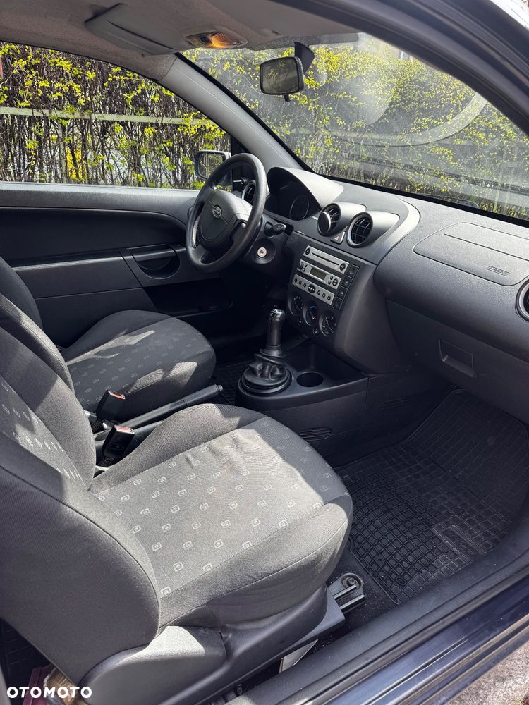 Ford Fiesta 1.4 TDCI - 6