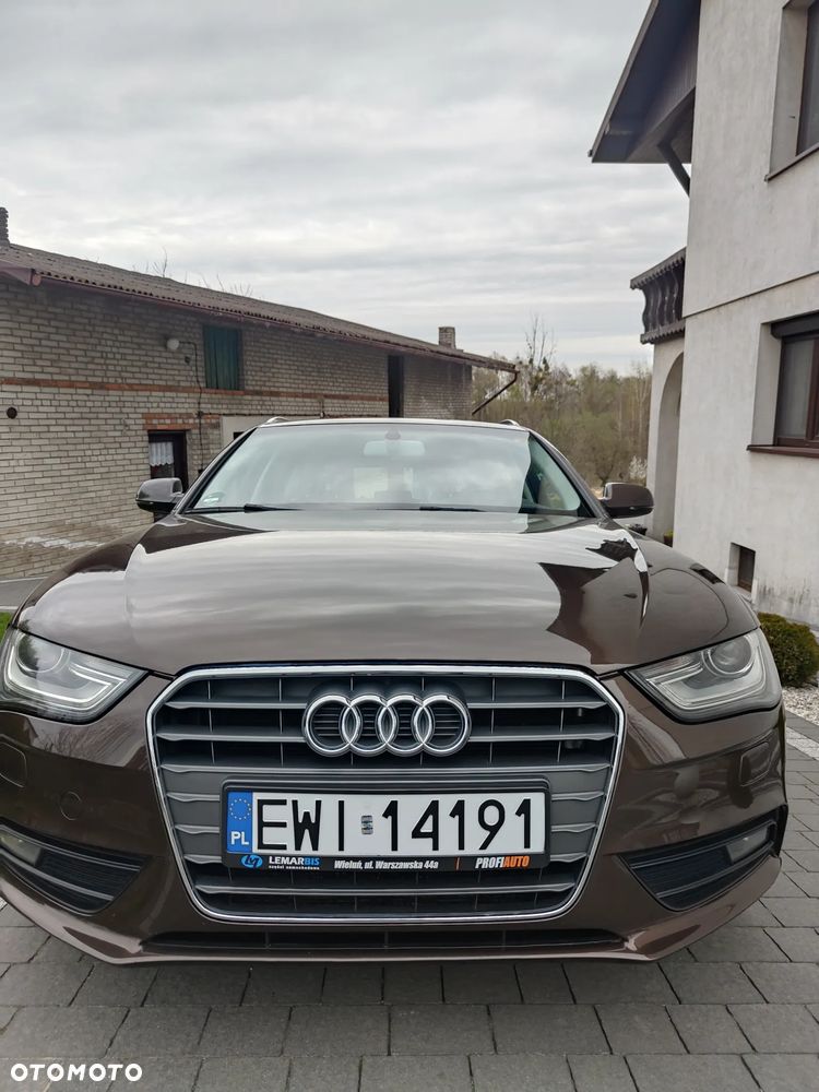 Audi A4 Avant 2.0 TDI DPF multitronic Ambiente - 4