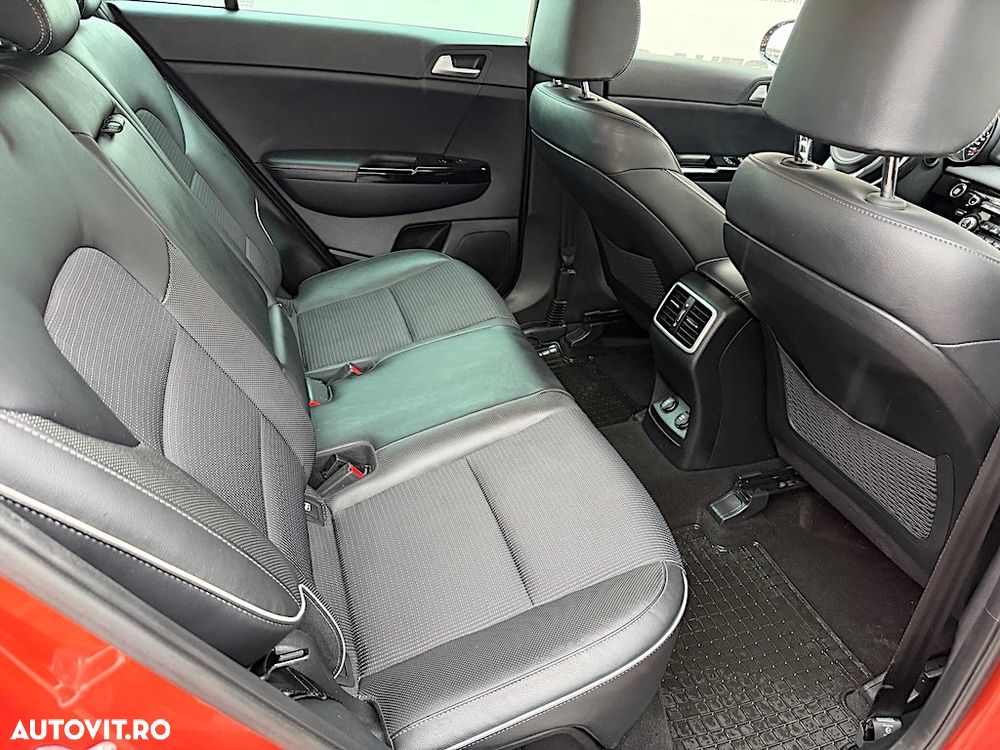 Kia Sportage 1.6 T-GDI 7DCT 4x4 GT Line - 19