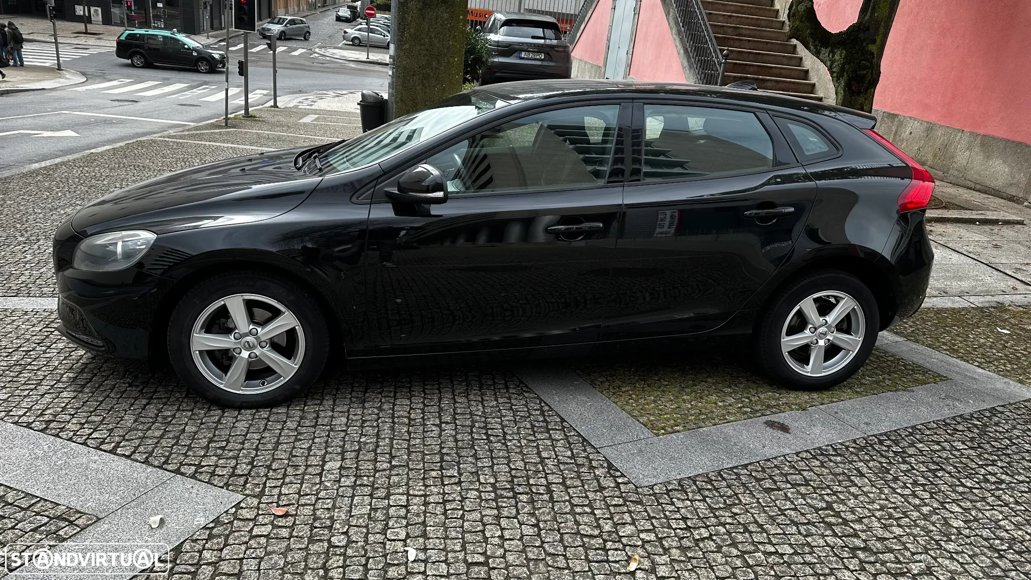 Volvo V40 2.0 D2 Momentum - 2