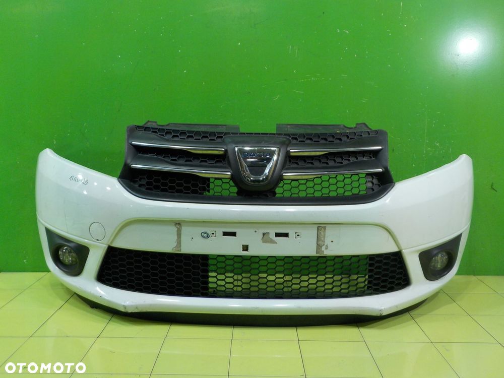DACIA SANDERO II 1.2 B 13r HB 5D zderzak przod - 1