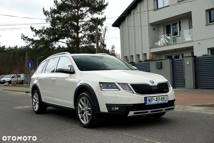 Skoda Octavia 2.0 TDI 4x4 DSG Scout - 17