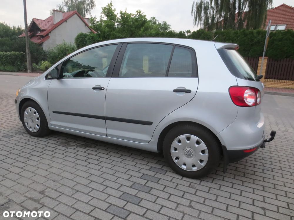 Volkswagen Golf Plus 1.9 TDI DPF Trendline DSG - 16