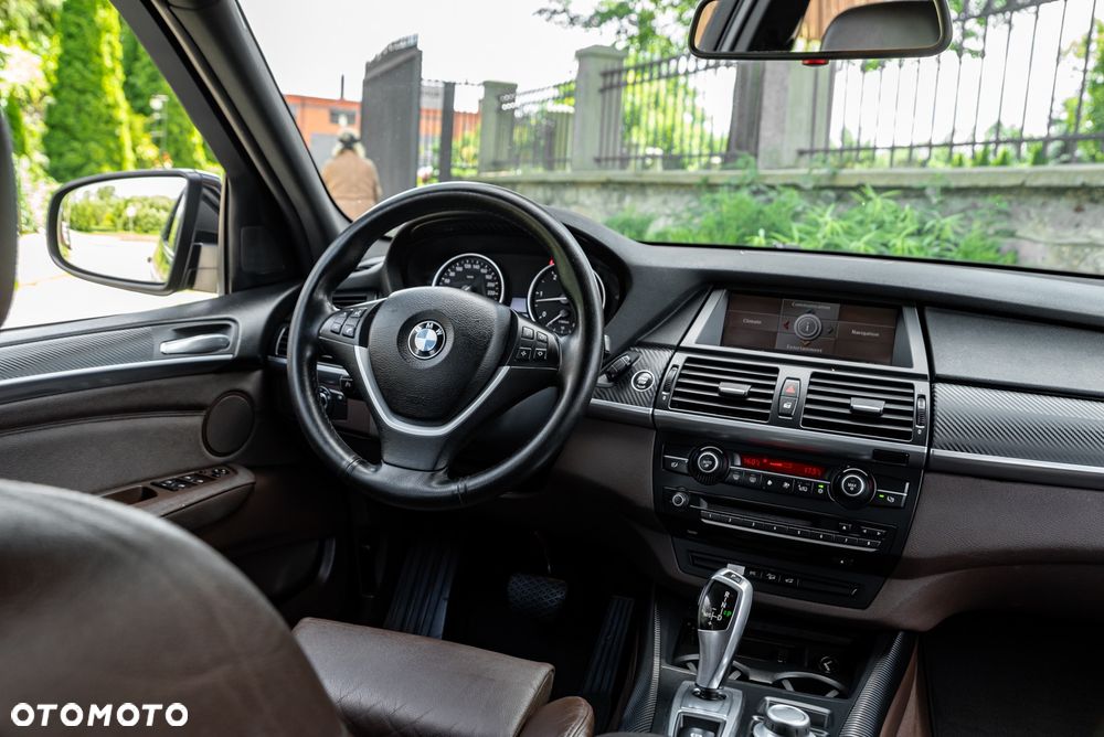BMW X5 xDrive30d - 25
