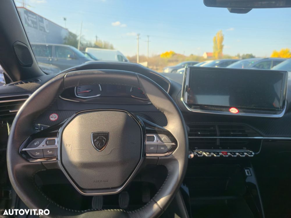 Peugeot 2008 1.2L PureTech 100 S&S BVM6 Allure - 7
