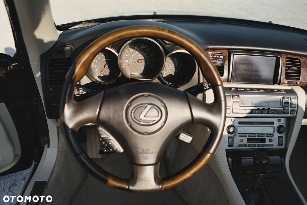 Lexus SC Prestige - 13