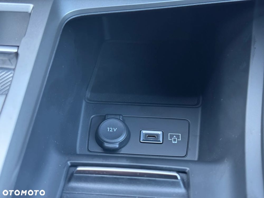 Peugeot 408 1.2 PureTech mHEV GT S&S e-DSC6 - 38