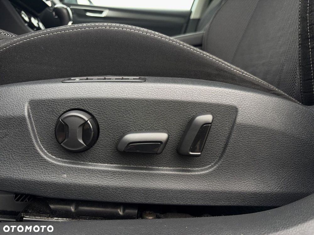 Skoda Superb 2.0 TSI Style DSG - 34