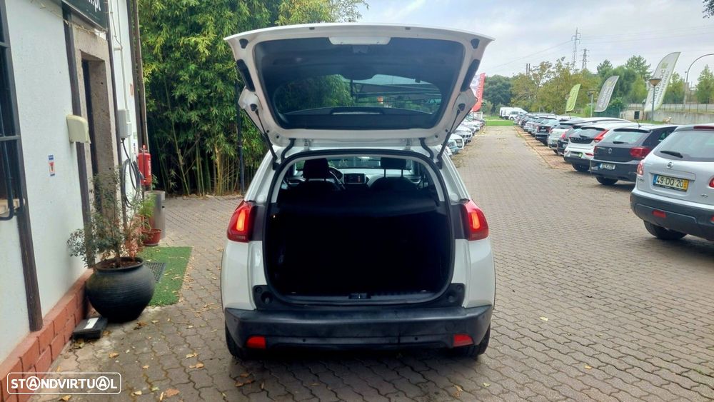 Peugeot 2008 1.2 PureTech Signature - 5