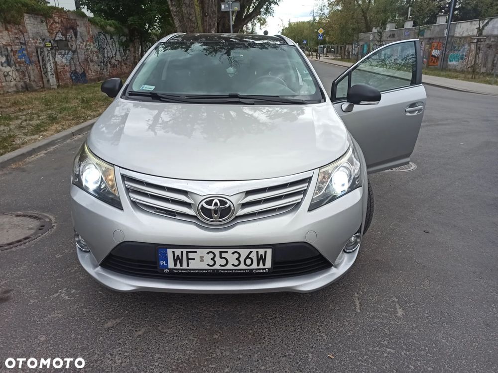 Toyota Avensis - 15