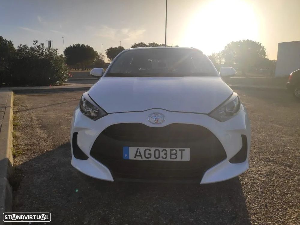 Toyota Yaris 1.0 VVT-i Comfort Plus - 2