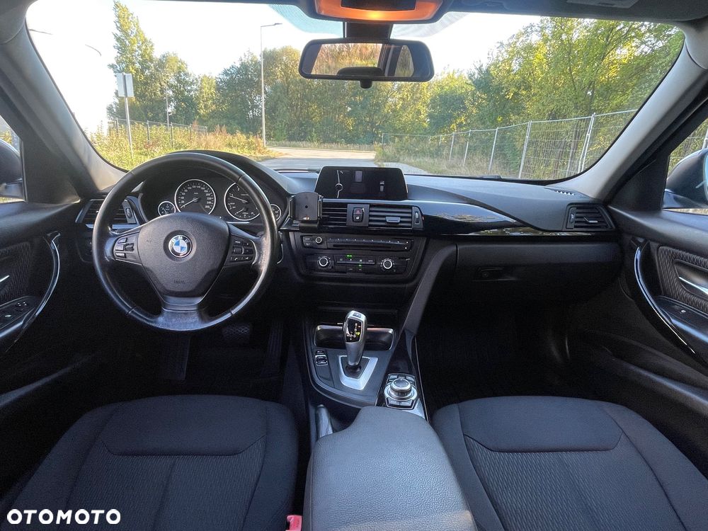 BMW Seria 3 - 13