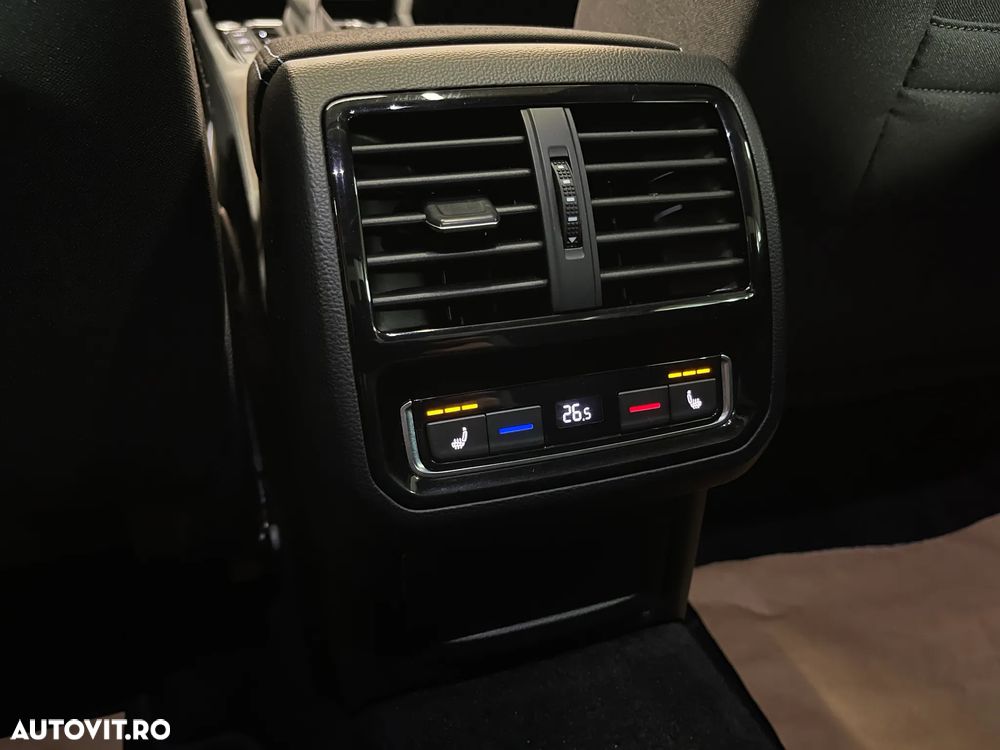 Volkswagen Passat - 26