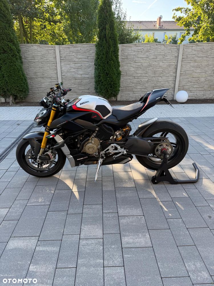 Ducati Streetfighter V4 - 4