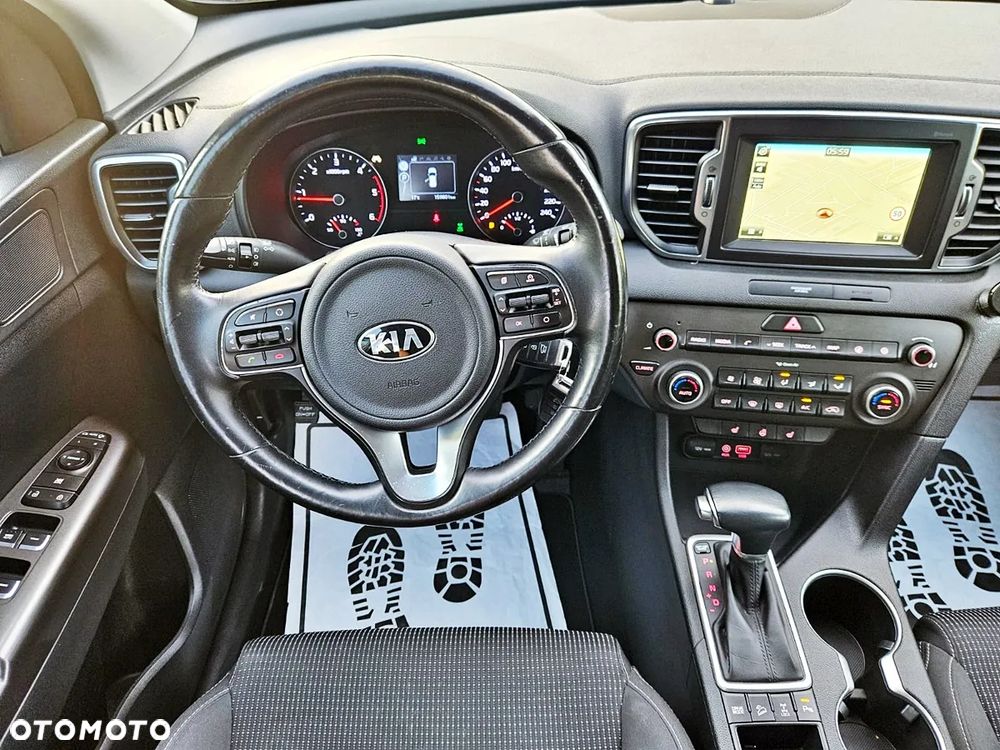 Kia Sportage 2.0 CRDI 4WD Automatik Dream-Team Edition - 17