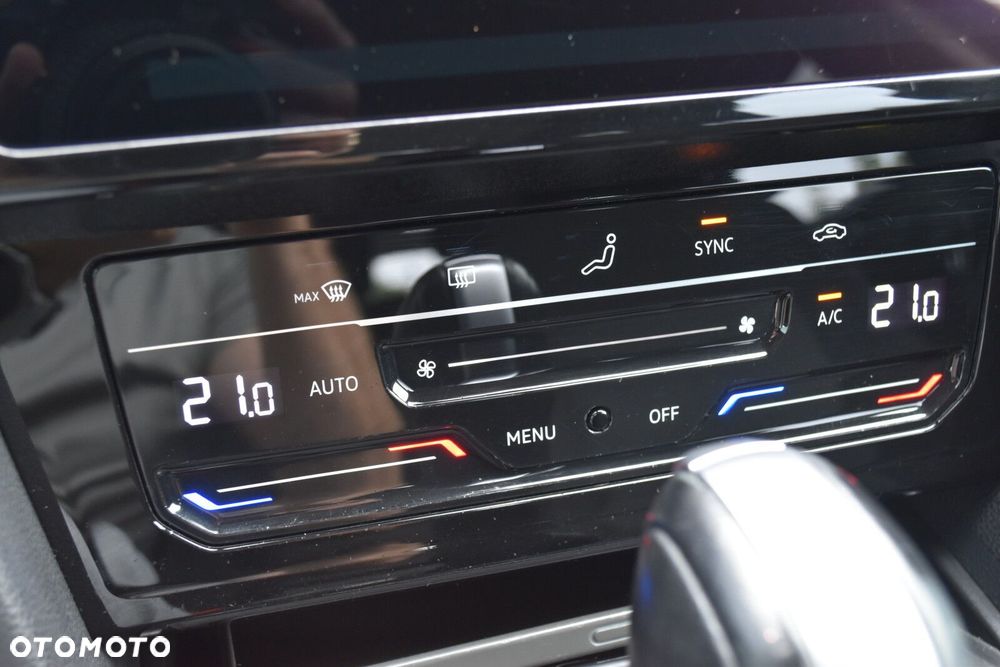 Volkswagen Passat - 23