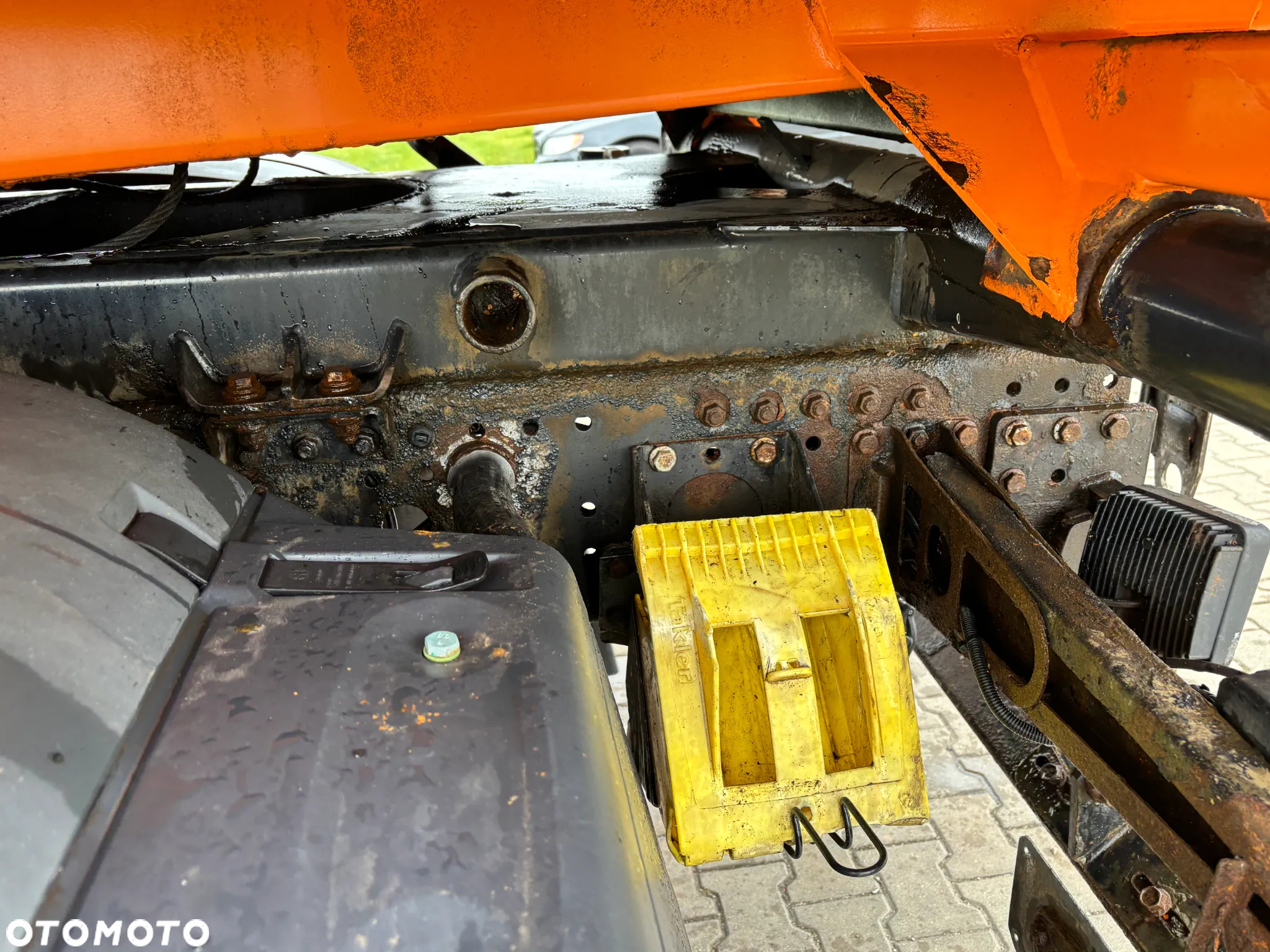 MAN 18.320 4x4 stały napęd na wał , kiper Meiller , posypywarka EPOKE, czołownica do pługa , sterowanie, manual , - 18