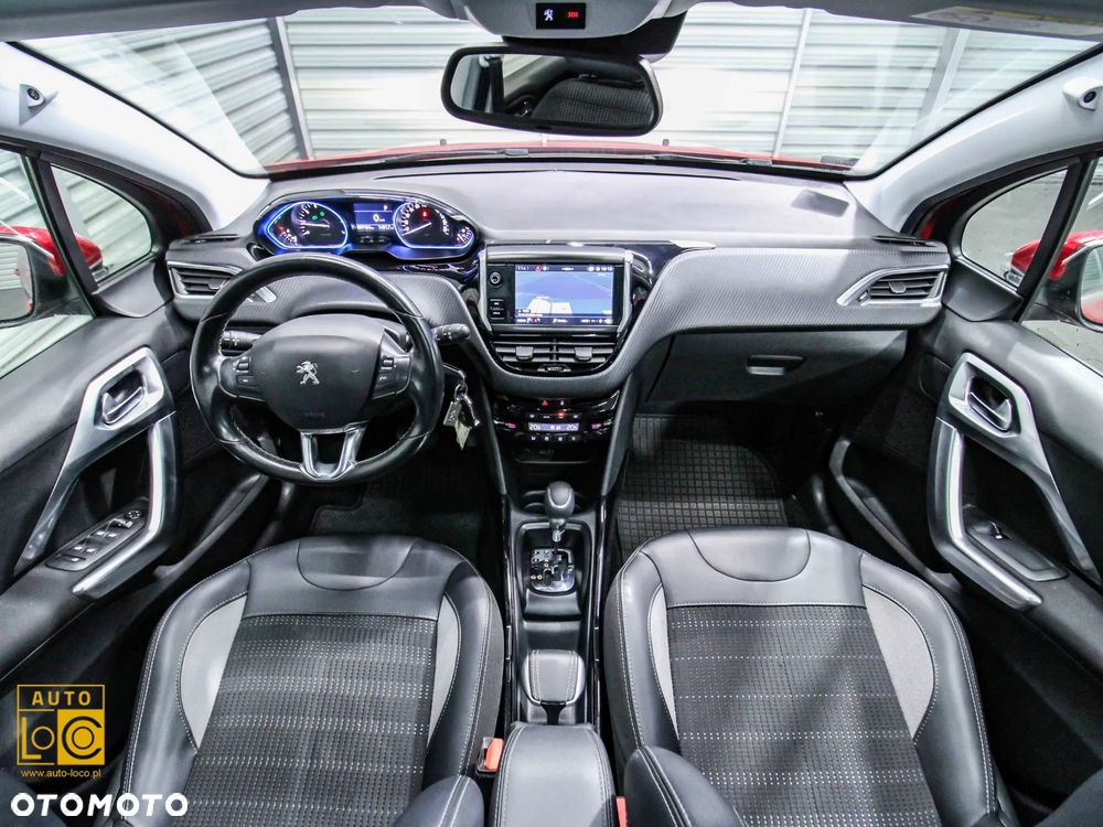 Peugeot 2008 1.2 Pure Tech GPF Allure S&S EAT6 - 5