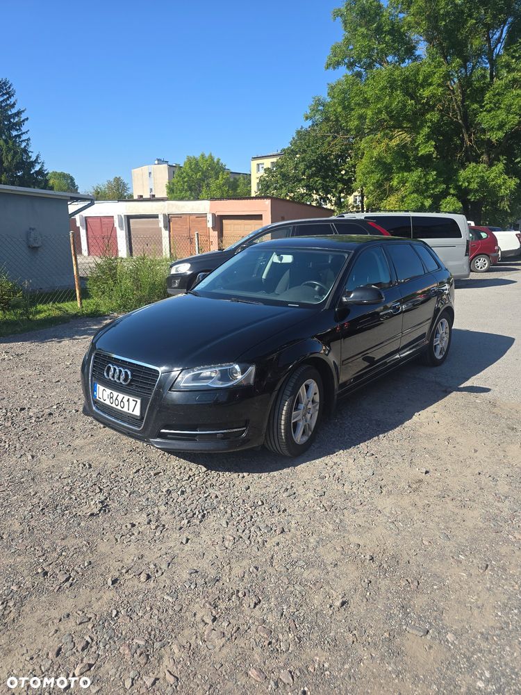 Audi A3 Sportback - 1