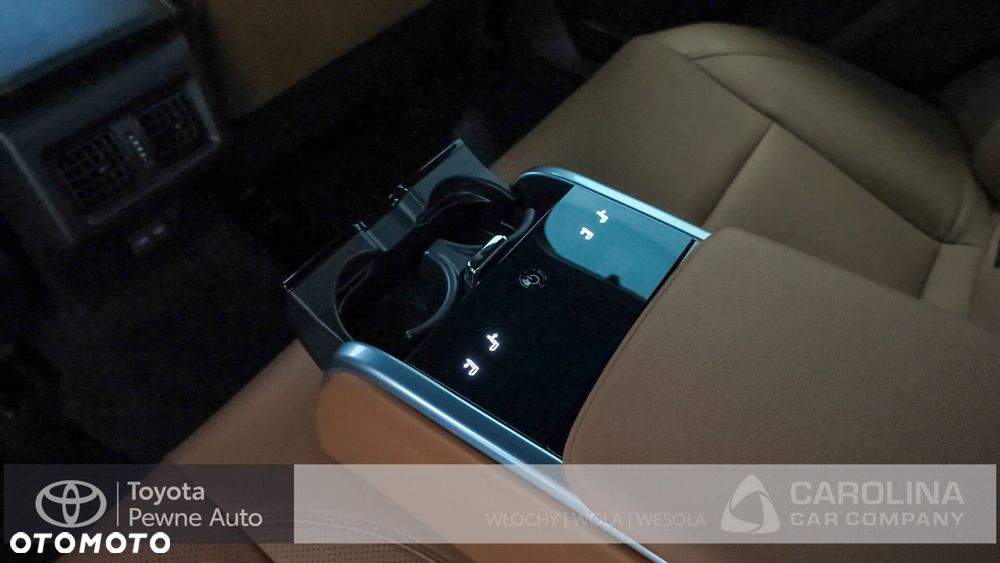 Toyota Camry 2025