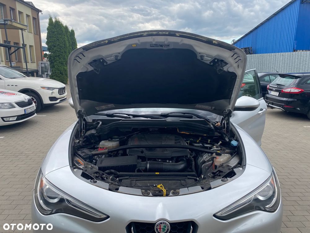 Alfa Romeo Stelvio - 29
