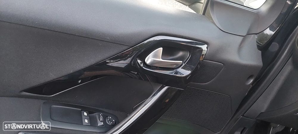 Peugeot 208 1.6 BlueHDi Style - 18