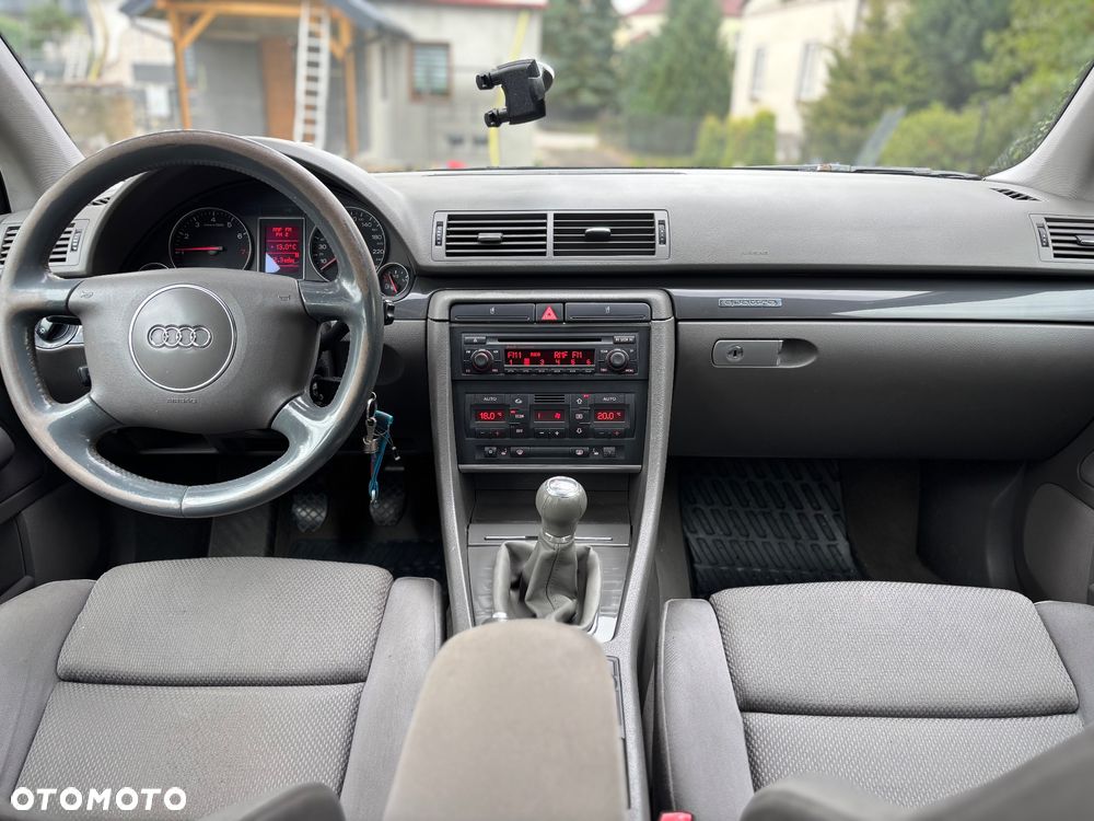 Audi A4 Avant 3.0 Quattro - 15