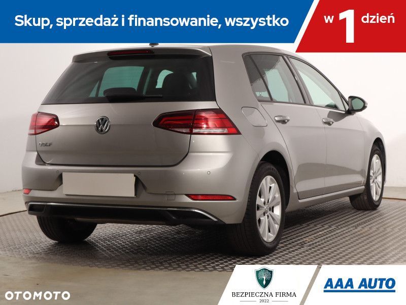 Volkswagen Golf - 7