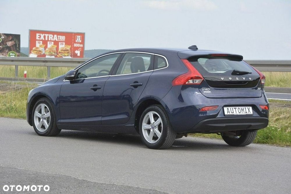Volvo V40 D2 Powershift Momentum - 4