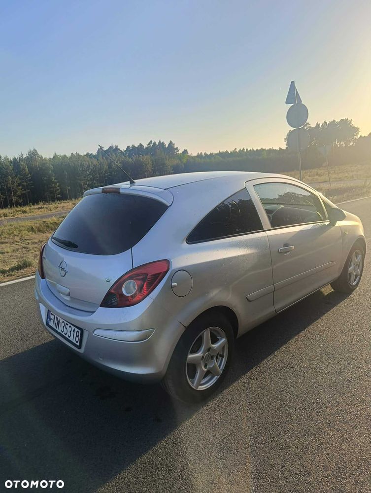 Opel Corsa - 3