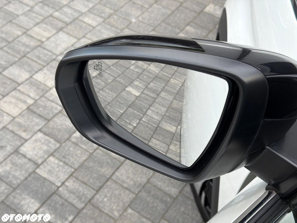Peugeot 5008 1.6 PureTech GT Line S&S EAT8 - 37