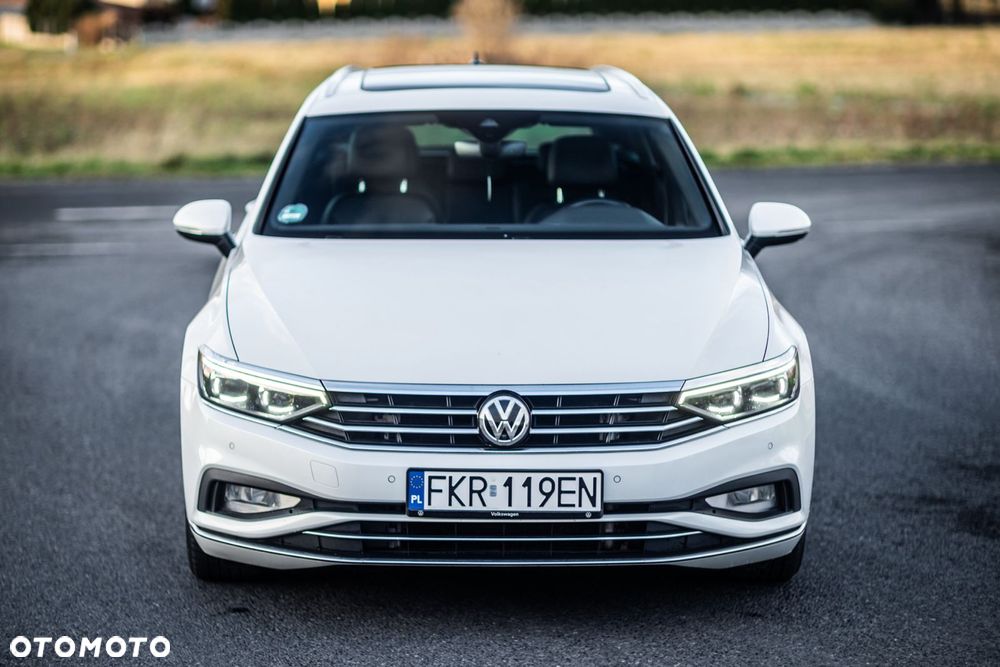 Volkswagen Passat 2.0 TDI Elegance DSG - 3