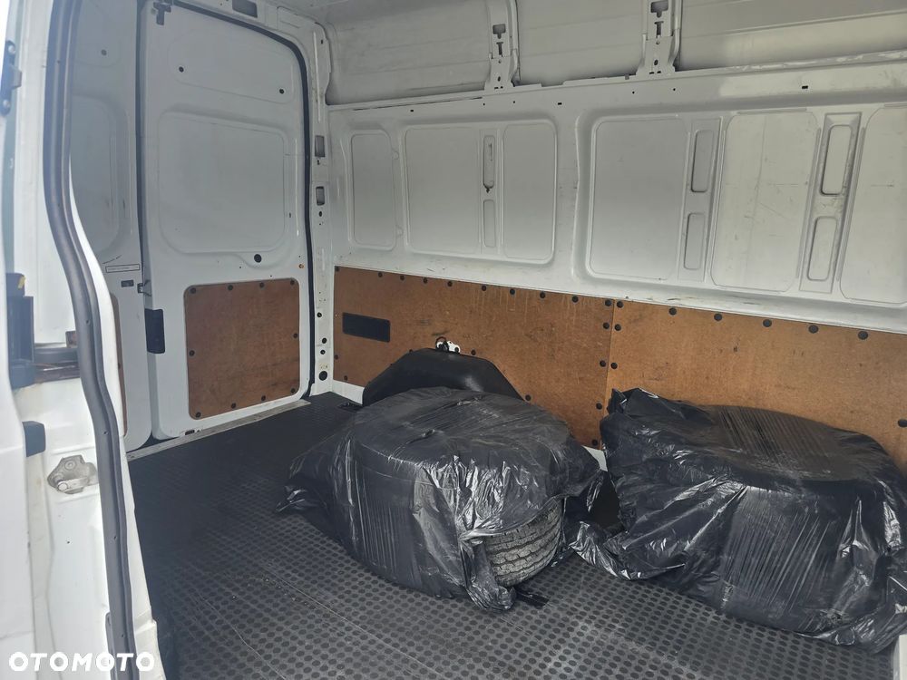 Ford Transit - 16