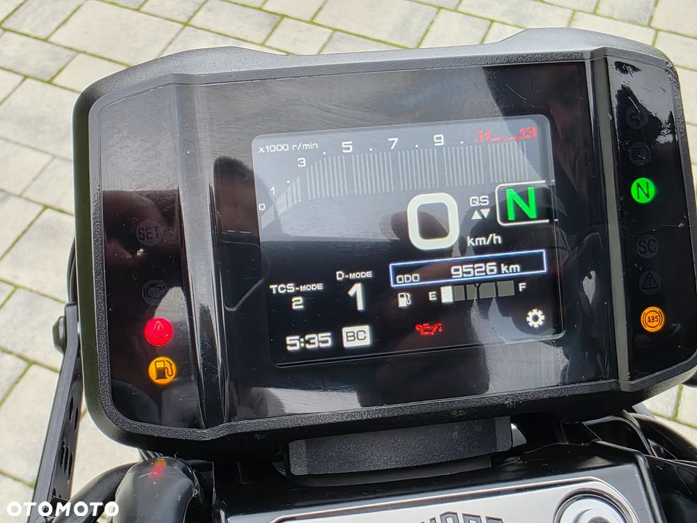 Yamaha XSR - 16