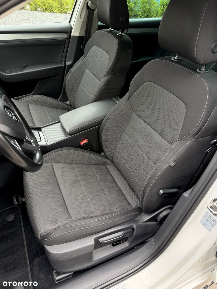 Skoda Superb 2.0 TDI Ambition - 24