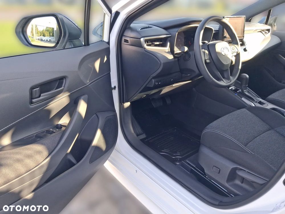 Toyota Corolla 1.8 Hybrid Active - 23