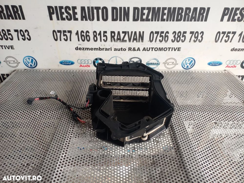 Capac Cu Clapete Aeroterma Bord Ventilator Habitaclu Bmw Seria 7 F01 F02 F03 F04 Volan Stanga Cod - 1