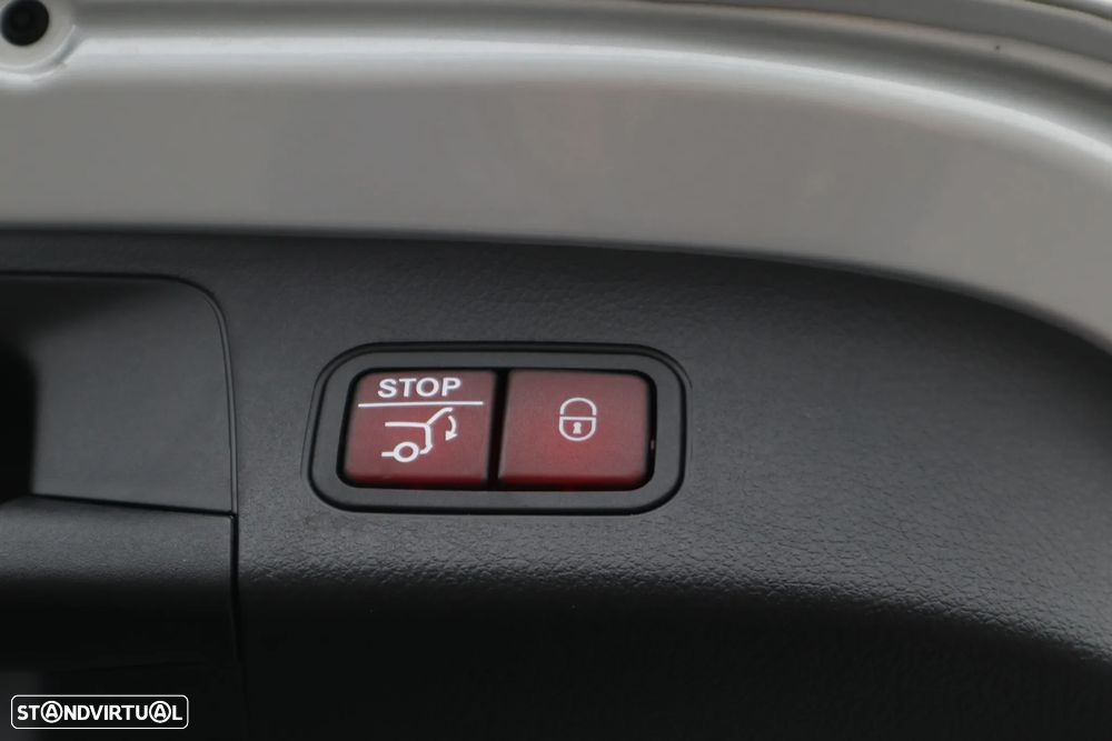 Mercedes-Benz EQA 250+ AMG Line - 9