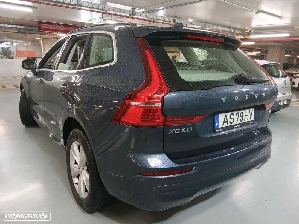 Volvo XC 60 2.0 B4 Core - 2