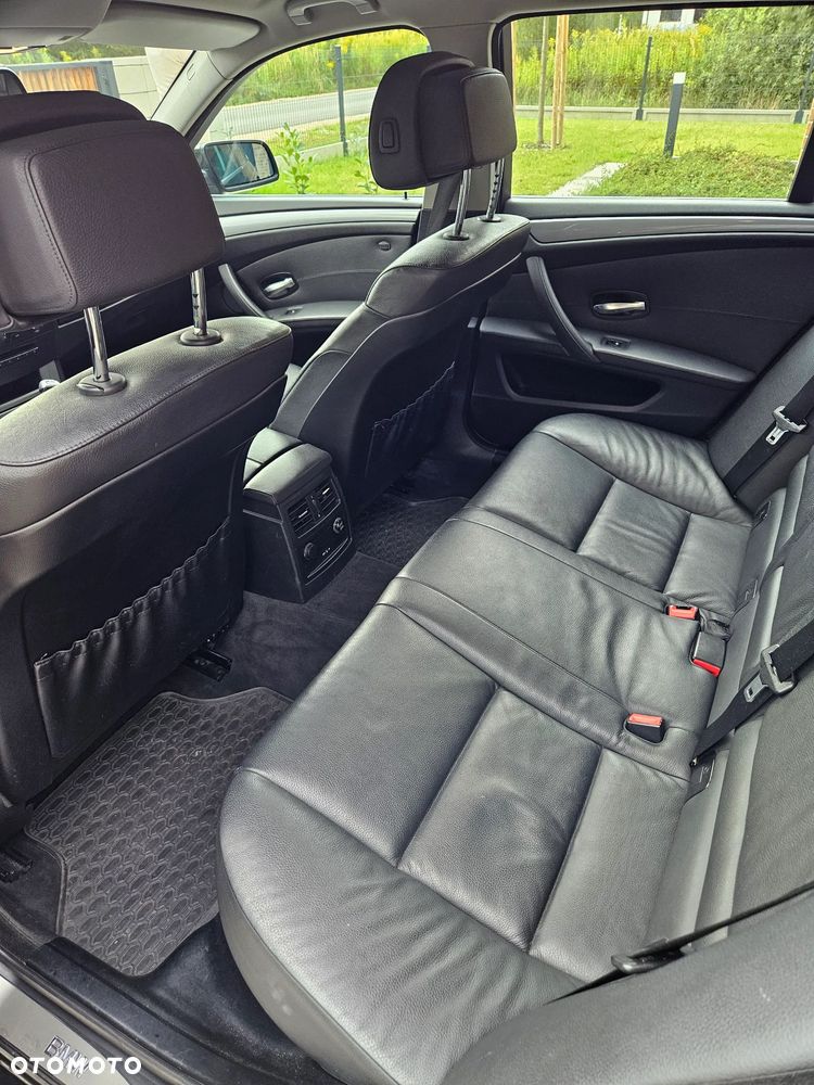 BMW Seria 5 525xd - 15