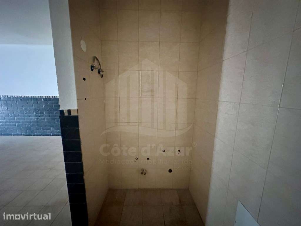 Loja para Arrendamento - Edifício Rossio, Barreiro - Grande imagem: 2/7