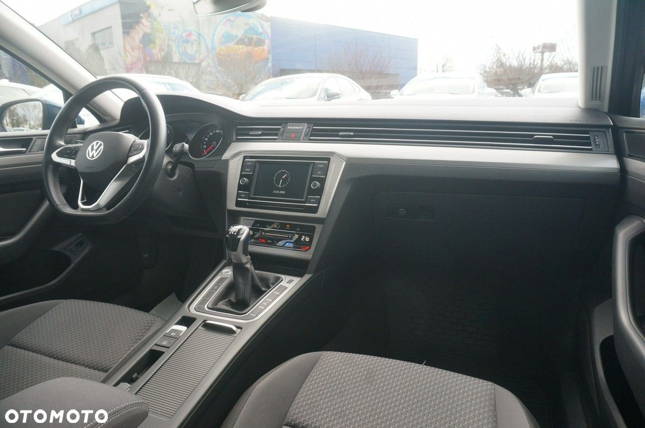 Volkswagen Passat 2.0 TDI EVO Essence - 18